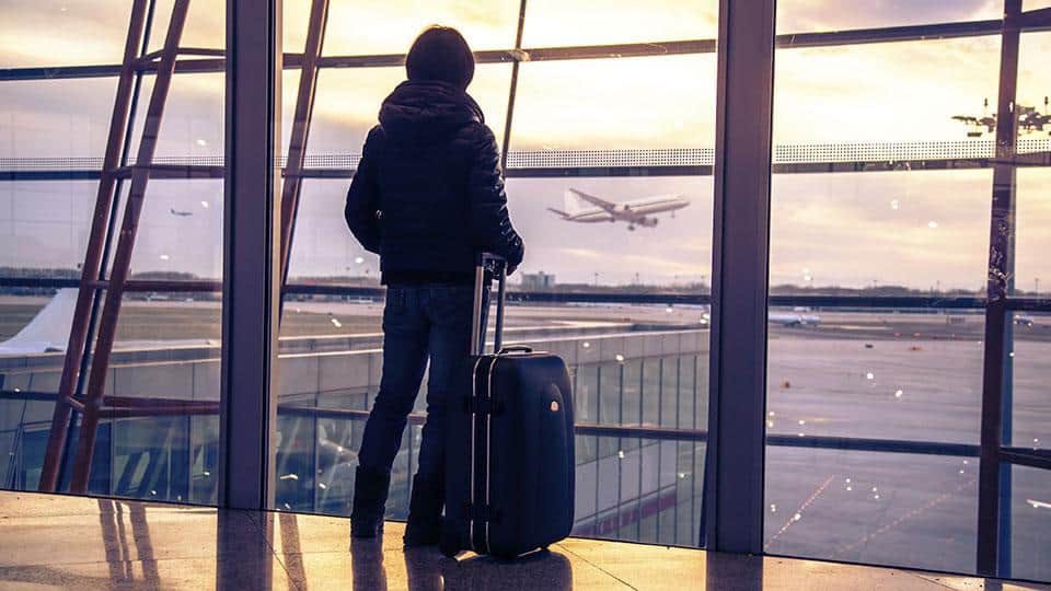 9 Cara Mempersiapkan Penerbangan